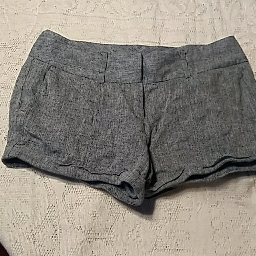 Timing dress shorts